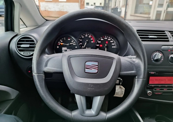 Seat Leon cena 14500 przebieg: 259897, rok produkcji 2011 z Sobótka małe 232